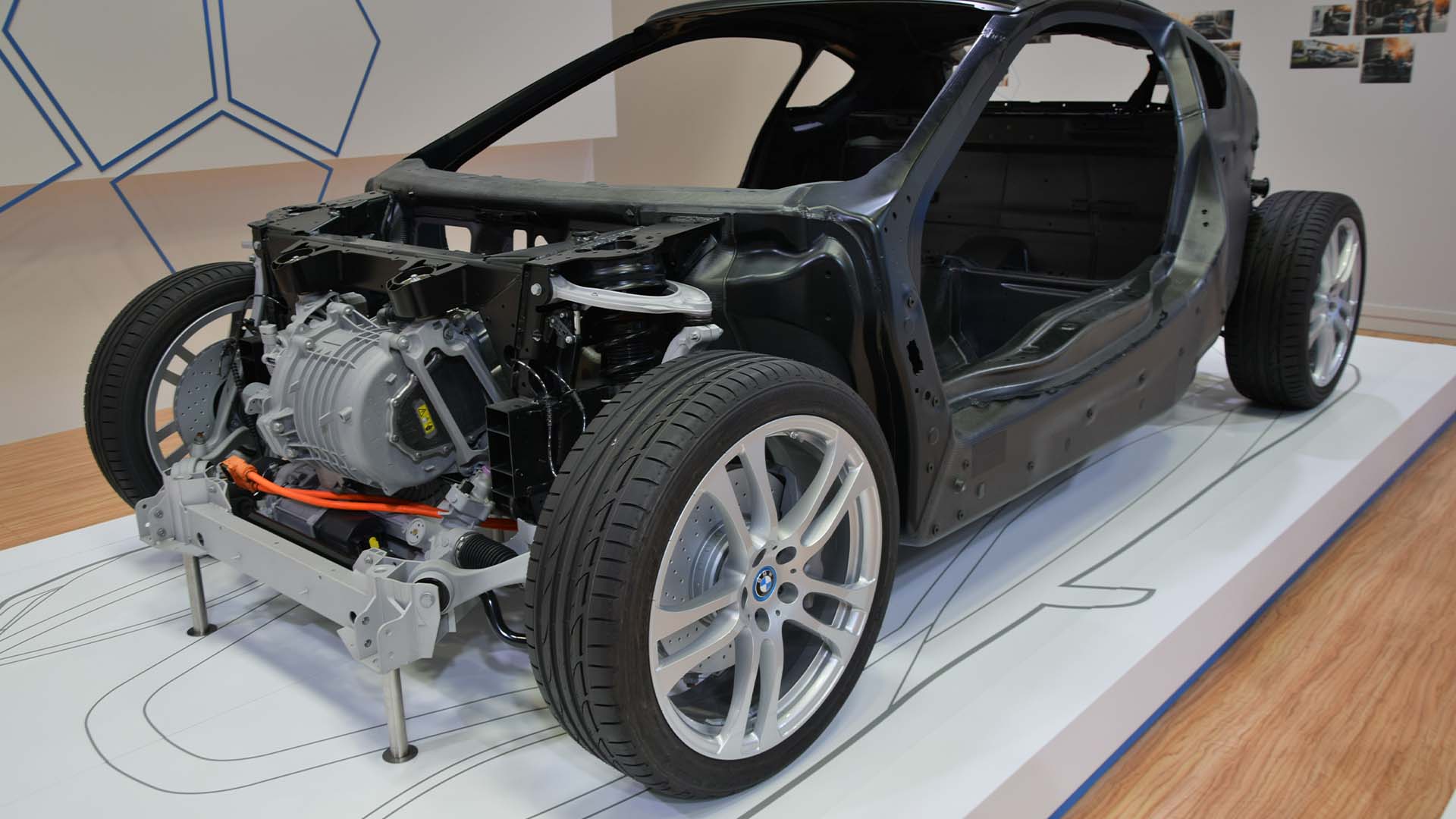 Electric vehicle chassis